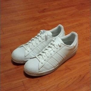 White Superstar Adidas